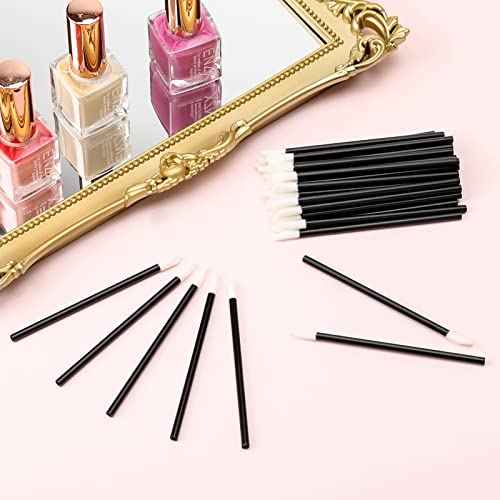 700 Piece Disposable Lip Wands - Lip Brushes, Lipstick & Gloss Applicators - Lint Free Makeup Applicator Brush Beauty Tool