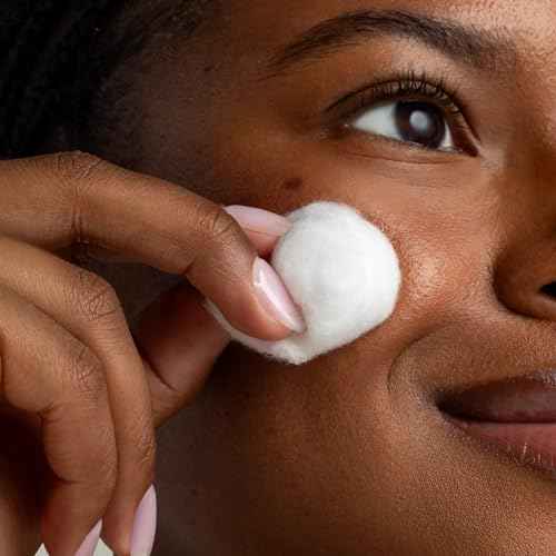Cliganic Super Jumbo Cotton Balls (200 Count) - Hypoallergenic, Absorbent, Large Size, 100% Pure (Packaging May Vary)