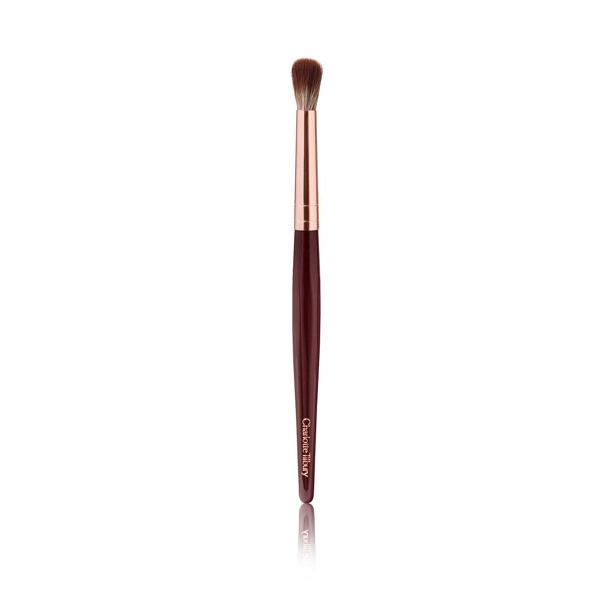 Charlotte Tilbury Eye Blender Eyeshadow Brush - Professional Blending Brush with Ultra-Soft Synthetic Bristles for Seamless Blending & Smokey Eye Diffusion - Rose Gold & Night Crimson Finish