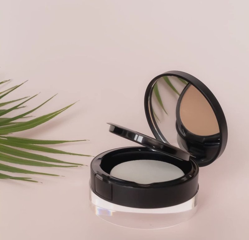 Gabriel Cosmetics - Cruelty-free, Vegan, Gluten-free, Non-GMO Pressed Mineral Foundation, Light Beige, 12g