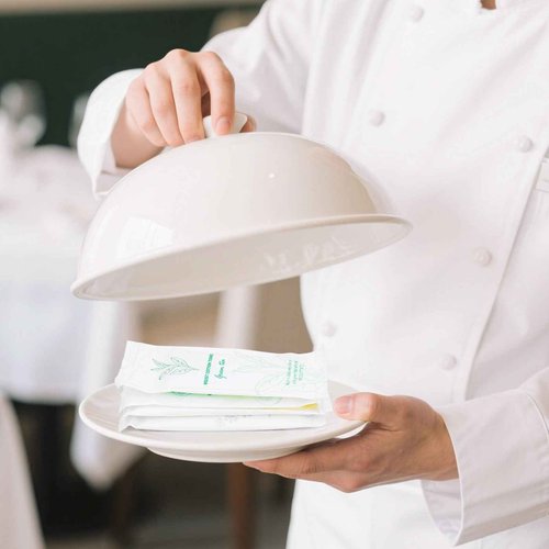 Moist Cotton Towel Bulk Moist Towelettes Individually Wrapped,White Towel Services,Refreshment Pre Moistened Towels for Dentist Travel Sport Party Hotel 240，Lavender,Green tea, Lemon and Cucumber