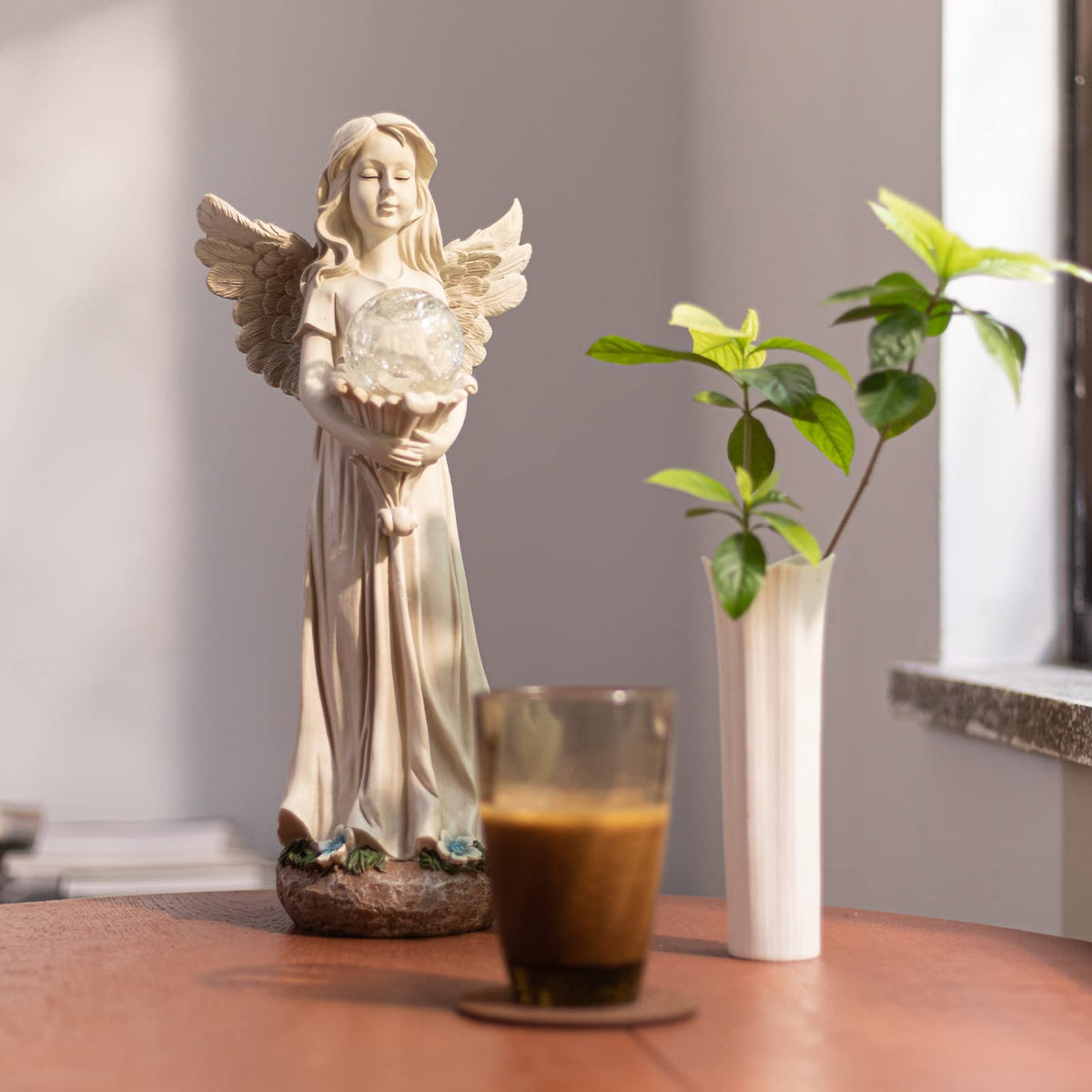 Garden Angels Outdoor Statue, Solar Angel with Crackled Glass Globe