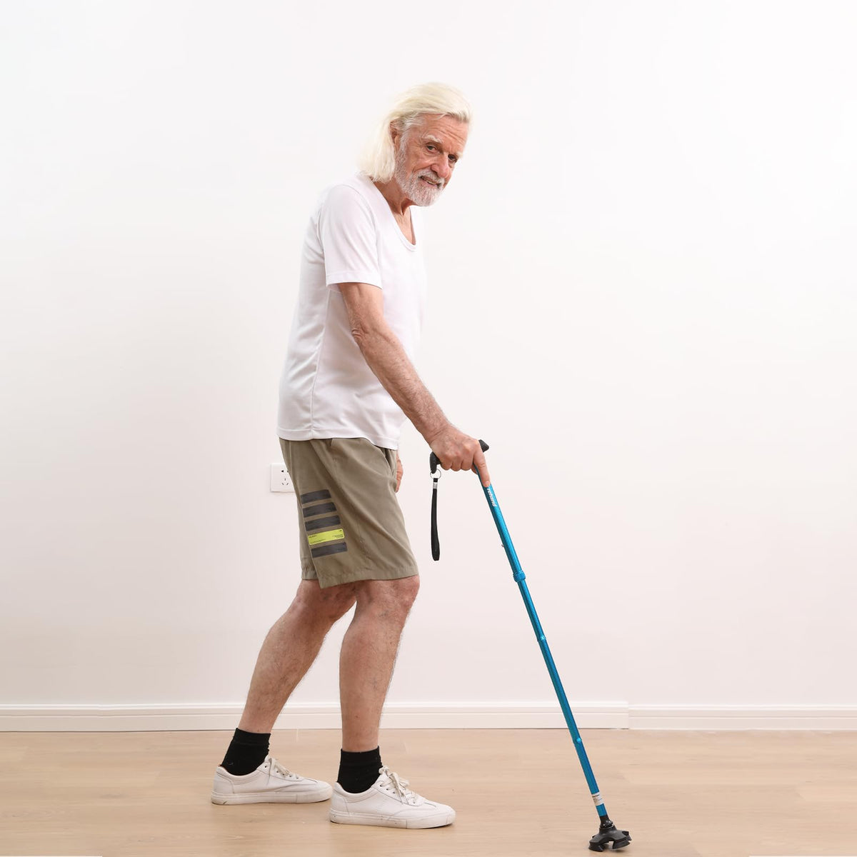 REHAND Walking Cane for Men & Women - Foldable, Adjustable, Lightweight, Self Standing Pivot Walking Cane, Soft Handle Grip, with Travel Bag, Walking Sticks for Seniors & Adults (Sliver)