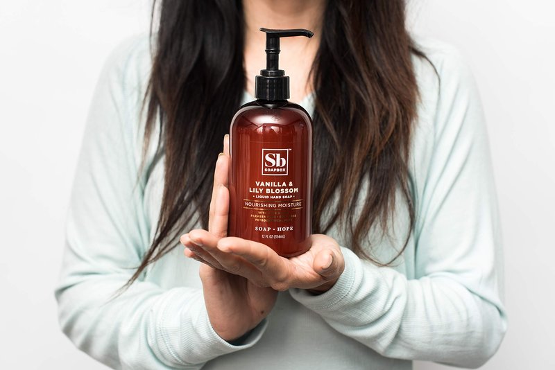 Soapbox Vanilla & Lily Blossom Liquid Hand Soap to Nourish & Add Moisture to Skin, Packed With Shea Butter to Lock-In Moisture - 1 x 340g