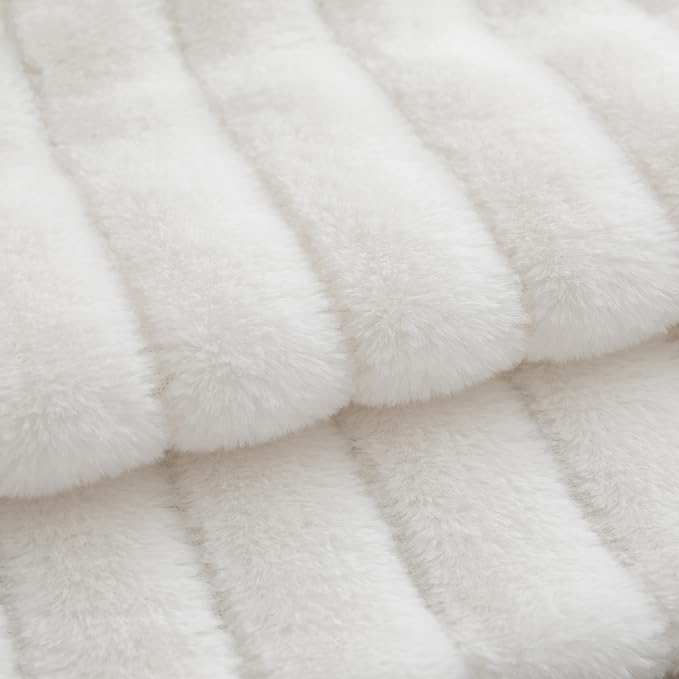 Pack of 2 Faux Fur Throw Pillow Covers 20x20 Inch Striped Decorative Soft Plush Couch Pillow Case Home Decor for Bed, Sofa, Living Room Cream White