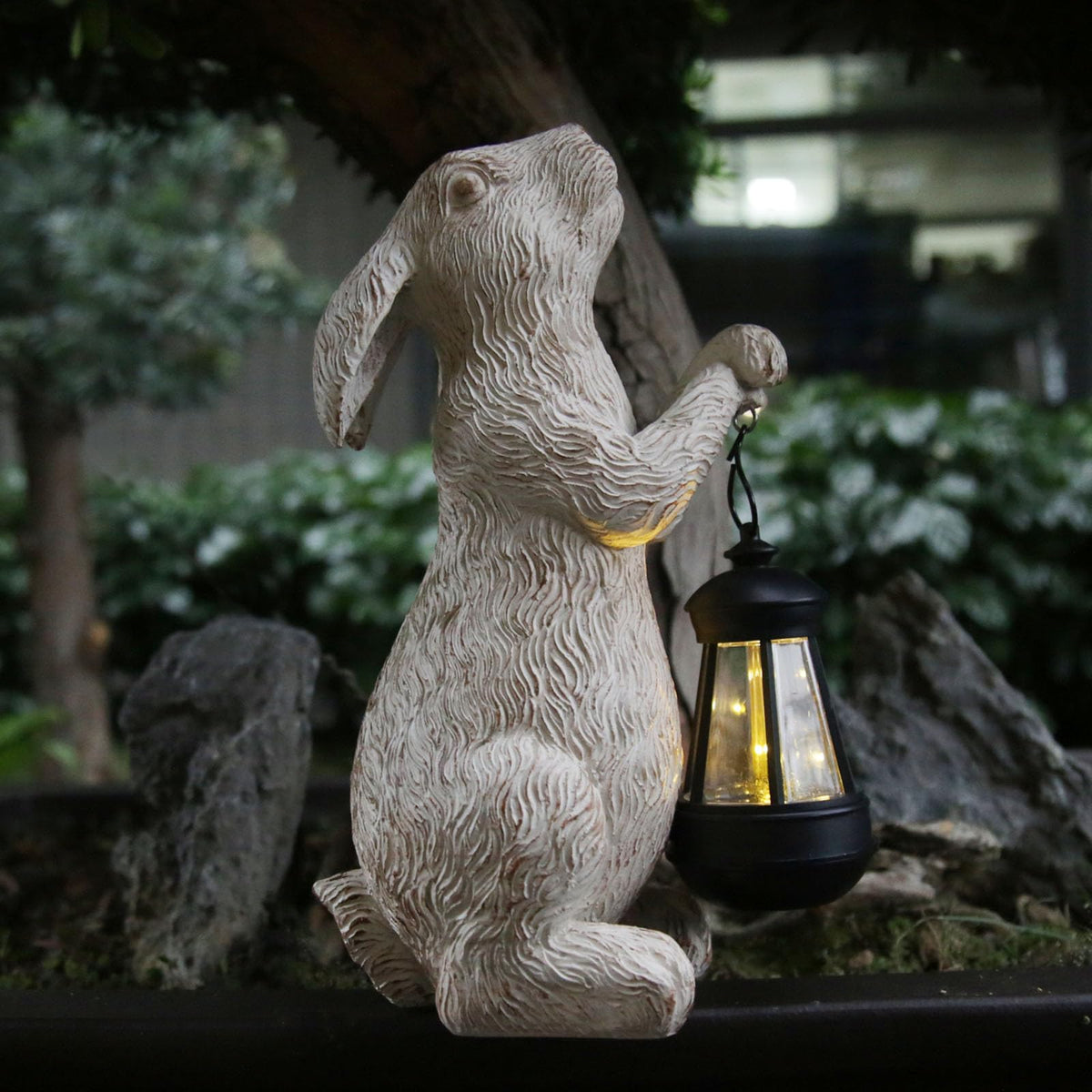 REYISO Garden Statues Rabbit with Solar Lights- Bunny Figurine Outdoor Rabbit Fall Decor for Home Lawn,Balcony-Yard Art Garden&Patio Whimsical Decor,Unique Housewarming&Birthday Gifts for Women Mom