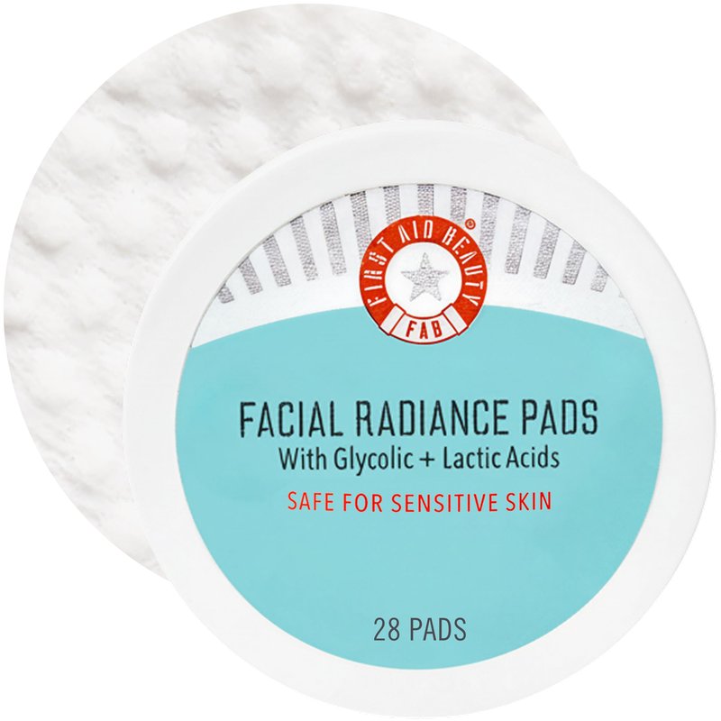 First Aid Beauty - Facial Radiance Pads with Glycolic & Lactic Acids, Daily Exfoliating Pads with AHA, Visibly Smaller Pores, Help Tone & Brighten Skin, One-Step Makeup Prep, Compostable, 28