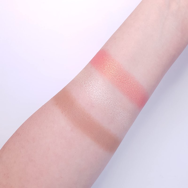 Makeup Revolution Ultra Sculpt & Contour Kit, Contour Palette, Define Your Features, Vegan & Cruelty Free, Ultra Fair C01, 3.6g