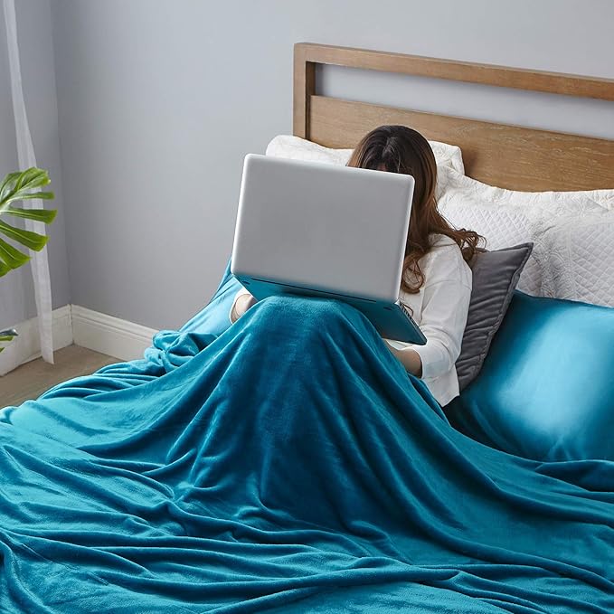 Hansleep Fleece Queen Blanket for Bed Fleece Teal, Queen Size Super Soft Flannel Fuzzy Plush Cozy Blanket for All Seasons, Teal, Queen 90x90 Inches