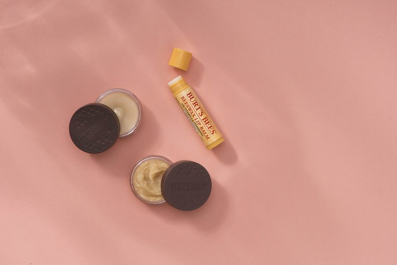Burt's Bees Conditioning Honey Lip Scrub, Exfoliates & Conditions Dry Lips, with Honey Crystals, Use with Overnight Intense Treatment, Natural Origin Care, 0.25 oz.