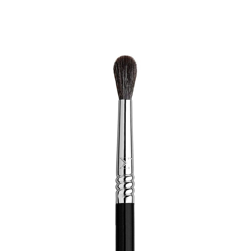 Sigma Beauty E33 Detail Diffused Crease™ Brush
