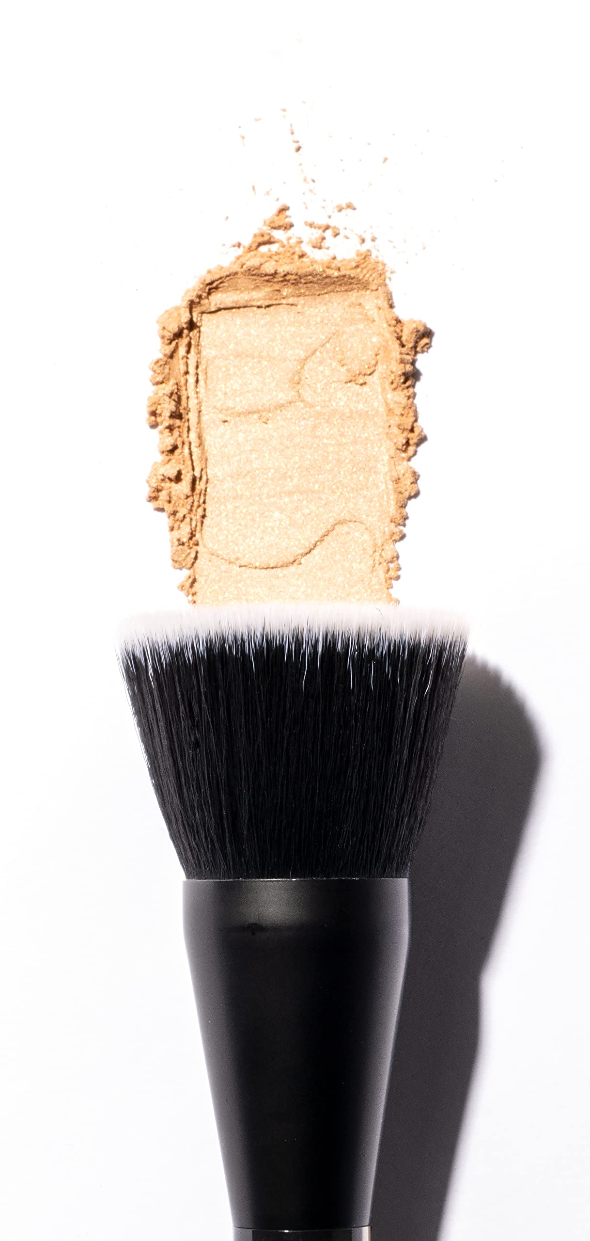Butter London LumiMatte Finishing & Setting Powder Brush, 1 Count
