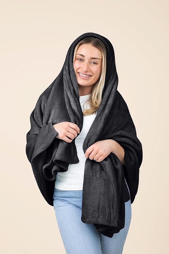 EverSnug Travel Blanket and Pillow - Ultra-Soft, Compact & Lightweight, 65x40 Inches, with Carry Case, Luggage Sleeve & Backpack Clip for Airplane Comfort (Black)