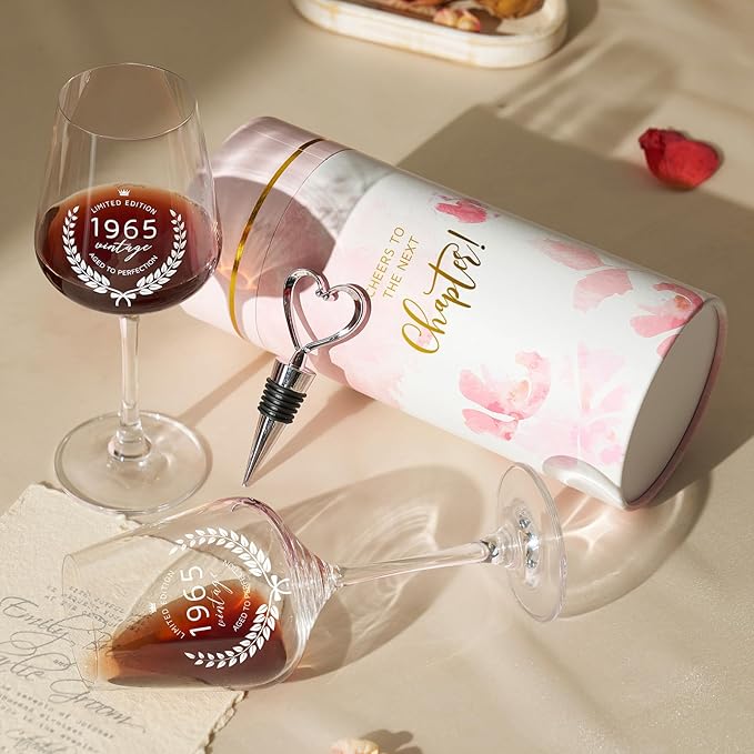 AW BRIDAL Happy 60th Birthday Gifts for Women or Men, Personalized 1965 Vintage Wine Glass Gift Set for Birthday Decorations Ideas, Born in 1965 Gifts for Mom Dad Grandpa Grandma Friends Coworkers