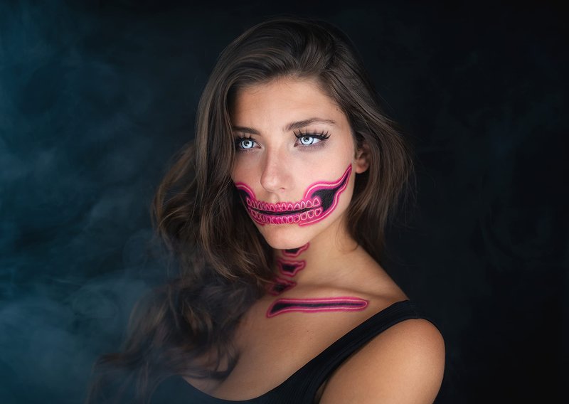 Tattoocrew 2 x Neon Skull Face Pink Temporary Tattoo, Halloween Costume for Women and Men, Adult, Glow in the Dark