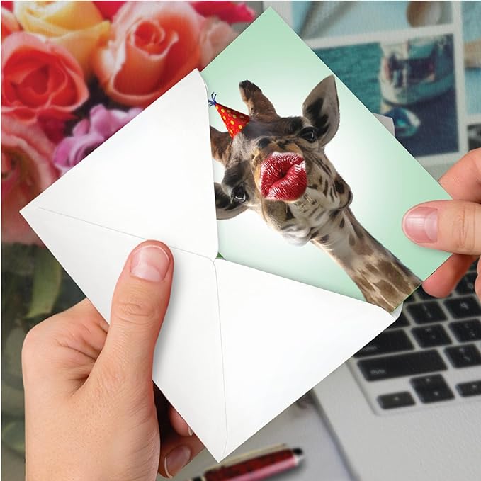 The Best Card Company - 1 Happy Birthday Greeting Card - Adorable Animals, Cute Bday Notecard with Envelope - Wild Kisses Giraffe C9280ABDG