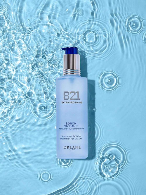 ORLANE PARIS B21 Extraordinaire Vivifying Lotion. Revitalizing, refreshing & Hydrating Toner. Respects the skin's natural PH. (250ml)