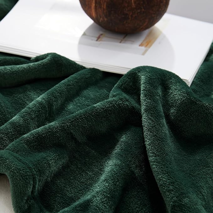 Hansleep Fleece Blanket for Couch Dark Green, Super Soft Flannel Fuzzy Throw Plush Cozy Blanket for All Seasons, Dark Green, Throw 50x60 Inches