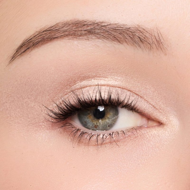 Trish McEvoy 24-Hour Eyeshadow Stick & Liner in Shade White Peach, Long-Wearing Crease-Proof Cream Eyeshadow, Pigment-Rich Smudge-Proof Formula, 0.058 oz / 1.64 G