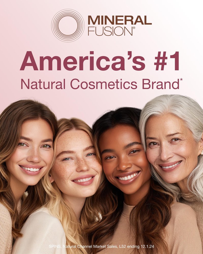 Mineral Fusion Brush-On Powder Sunscreen for Face SPF 30 | Transluscent Natural Daily Sun Care with UVA UVB Protection | Hypoallergenic, Non-Toxic | TSA & Travel Friendly