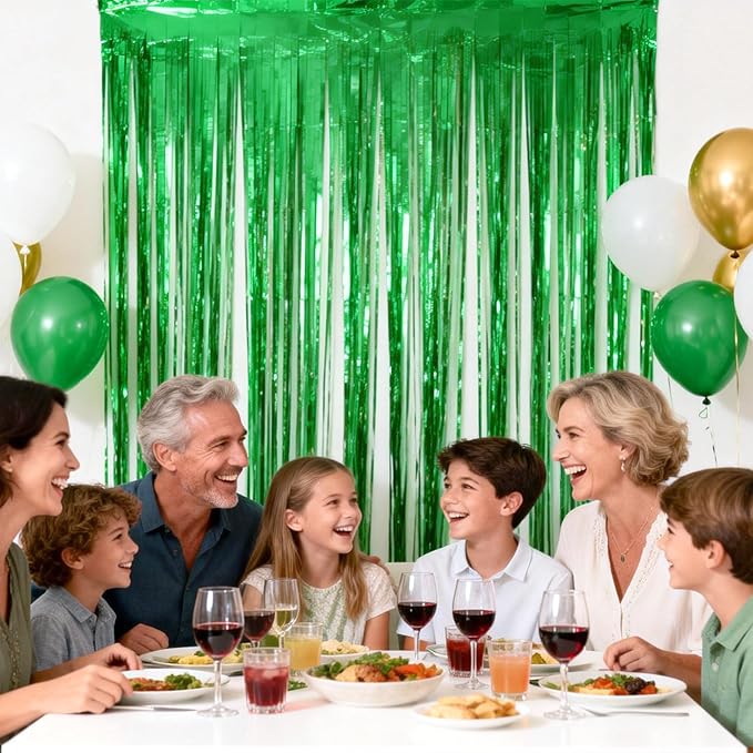 jijAcraft 3 Pack Metallic Green Tinsel Foil Fringe Curtain, Jungle Party Decorations, Emerald Green Party Photo Backdrop for St Patrick's Day Dinosaur Party Graduation Christmas Garden Party Decor