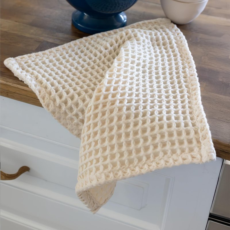 Viva Maison Premium 100% Turkish Cotton Wash Cloths & Face Towels Pack of 8, Luxury Turkish Waffle Washcloth Ideal for Bath, Makeup, Kitchen (Dark Red, Set of 8 Washcloths)