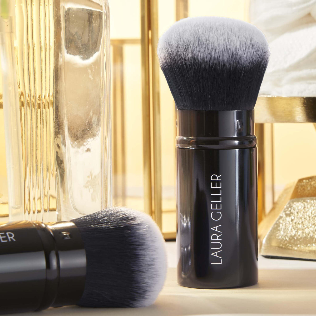LAURA GELLER NEW YORK Spackle Skin Perfecting Makeup Primer, Hydrate + Airbrush Round Kabuki Brush