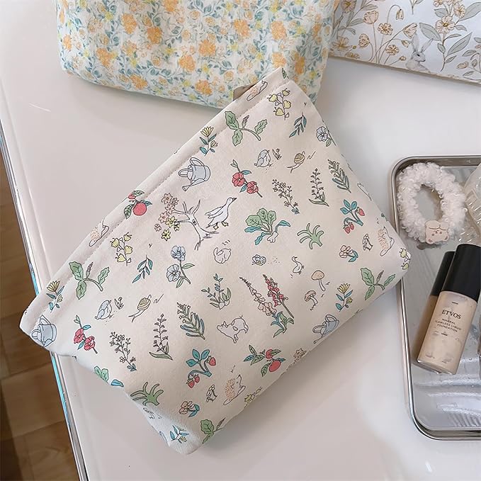 HAPPYHEIDI Large Floral Cotton Makeup Bag Cosmetic Travel Pouch, Make Up Purse Organizer, Canvas Lined Cute Creamy White