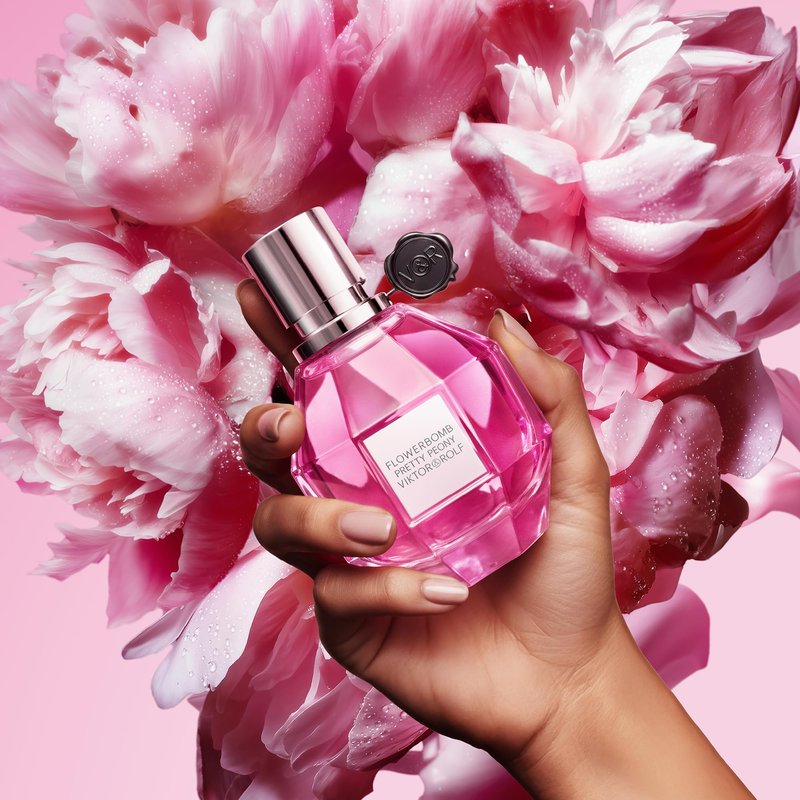 Viktor&Rolf - Flowerbomb Pretty Peony - Floral & Fruity Perfume for Women - With Strawberry, Peony, & Soft Musks - 0.3 Fl Oz Travel Size