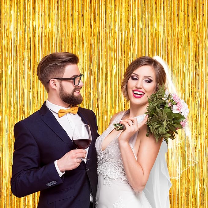 2Pack Gold Tinsel Backdrop, Birthday Decorations Foil Curtain Backdrop Gold Streamers Dance Party Door Decorations Photo Booth Props for Bachelorette Graduation Decorations Xas Halloween New Years Eve