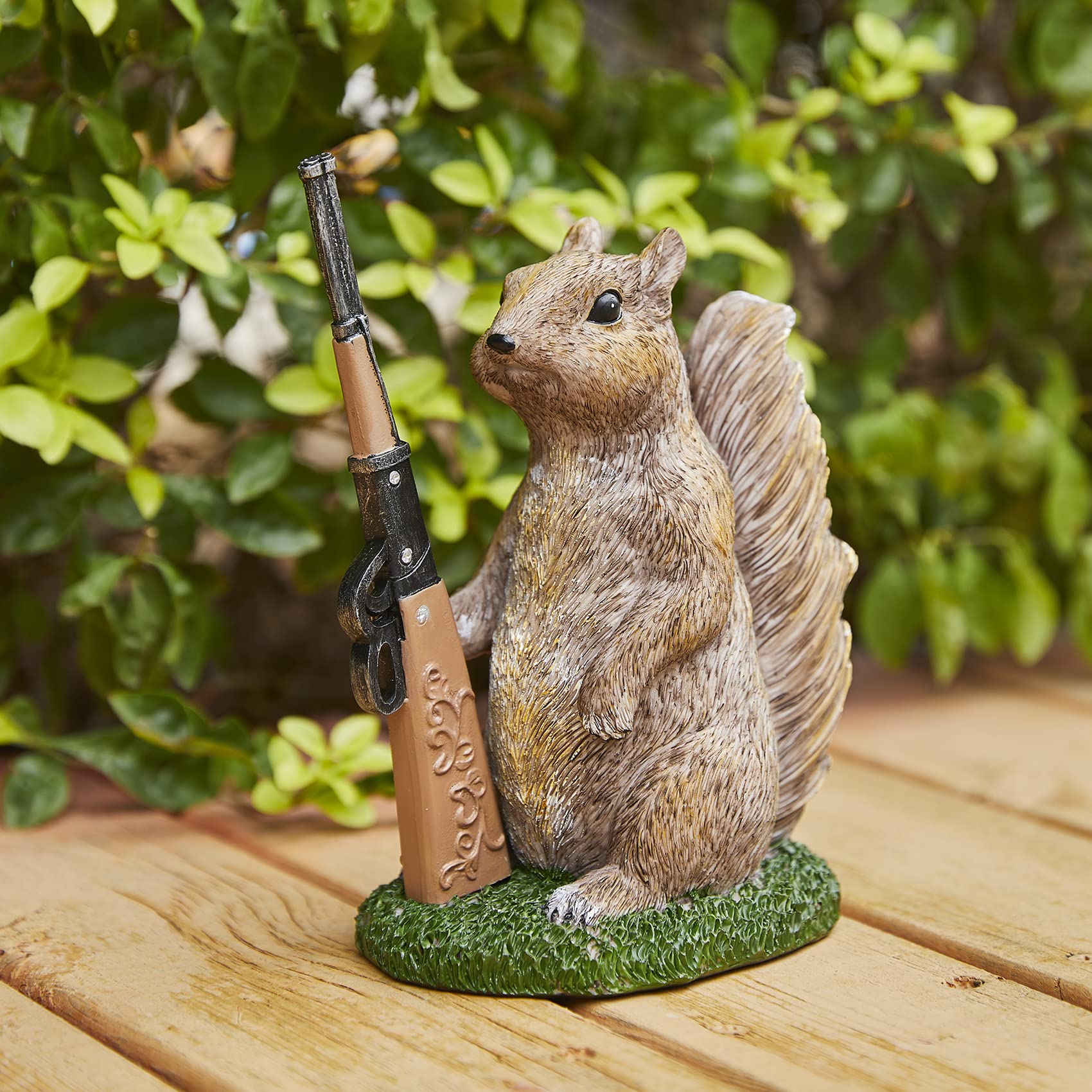 Garden Squirrel Guard Statue, Soldier Gnome - Woodland Friend Garden Decor Statues, Animal Gnome Statues, Waterproof Figure Indoor & Outdoor Lawn Squirrels Ornament Funny Decoration Gifts 6.7" H Gift