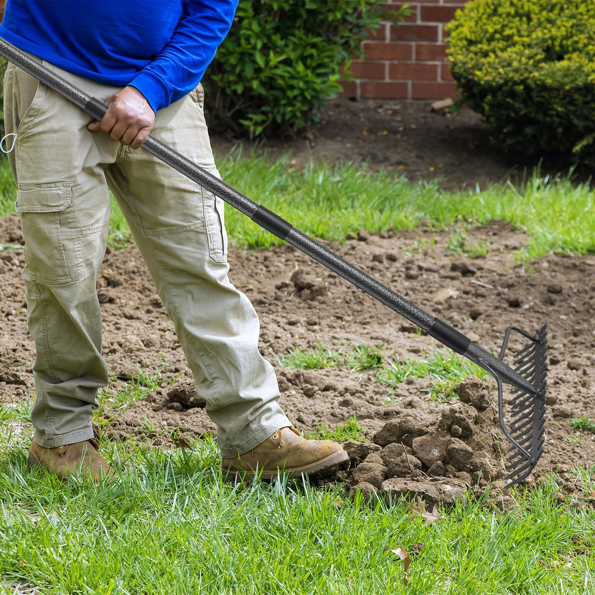 49'' Bow Rake ，17 Tines Metal Head Rakes with Stainless Steel Handle，Heavy Duty Garden Rake for Loosening Soil Gathering Leaf Leveling Lawn Farming Land Management Yarn Thatch Rake