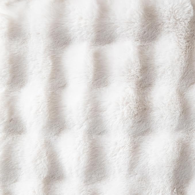 Pack of 2 Thick Plush Throw Pillow Covers Fluffy Wave Faux Fur Decorative Cushion Covers Soft Wool Pillowcase for Sofa Couch Livingroom 12x20 Inch White