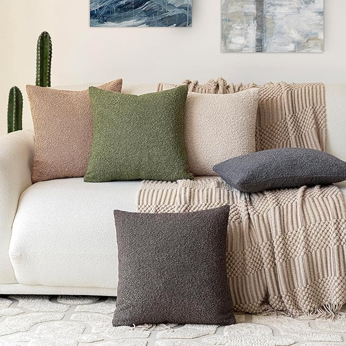 Foindtower Pack of 2, Decorative Textured Boucle Throw Pillow Covers Accent Solid Pillow Cases Cozy Soft Couch Cushion Case for Chair Sofa Bedroom Living Room Home Decor 22 x 22 Inch Green