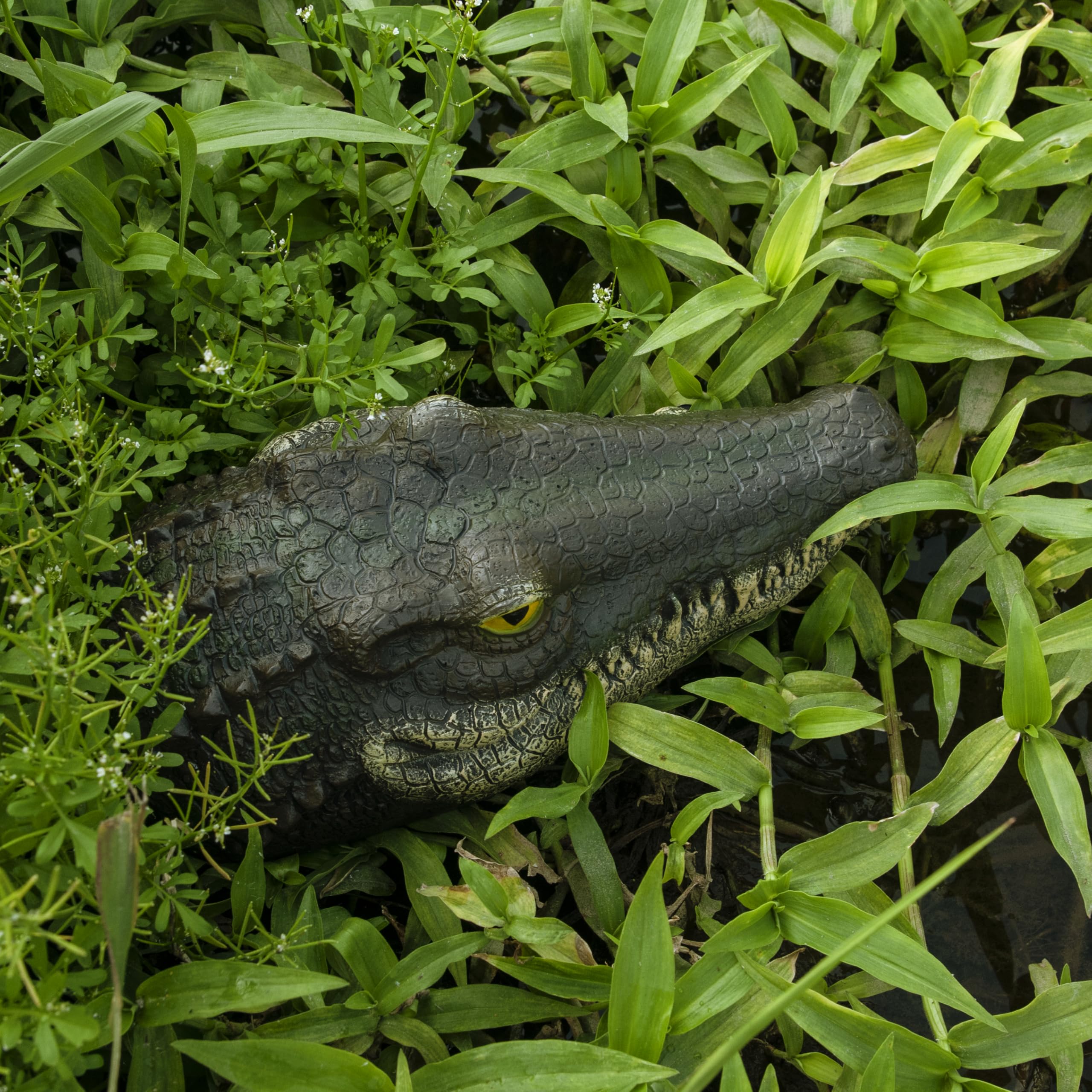 Floating Alligator Head Pond Decor, Realistic Crocodile Head Pool Ornament