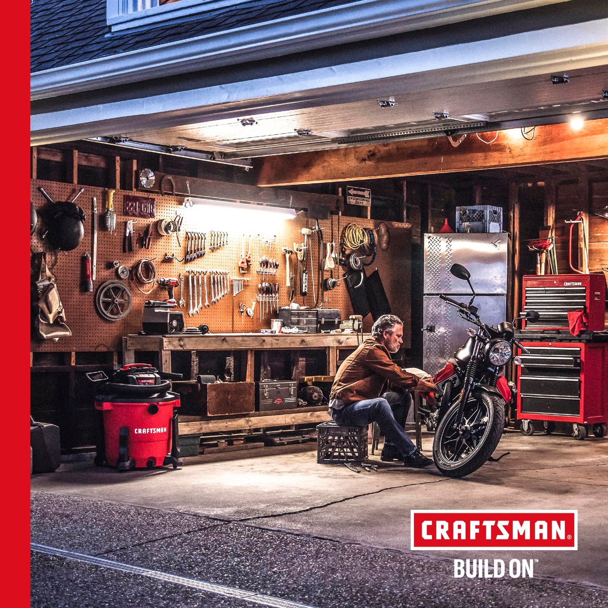 CRAFTSMAN CMXEVBE17040 4 Gallon 5.0 Peak HP Wet Dry Shop Vacuum